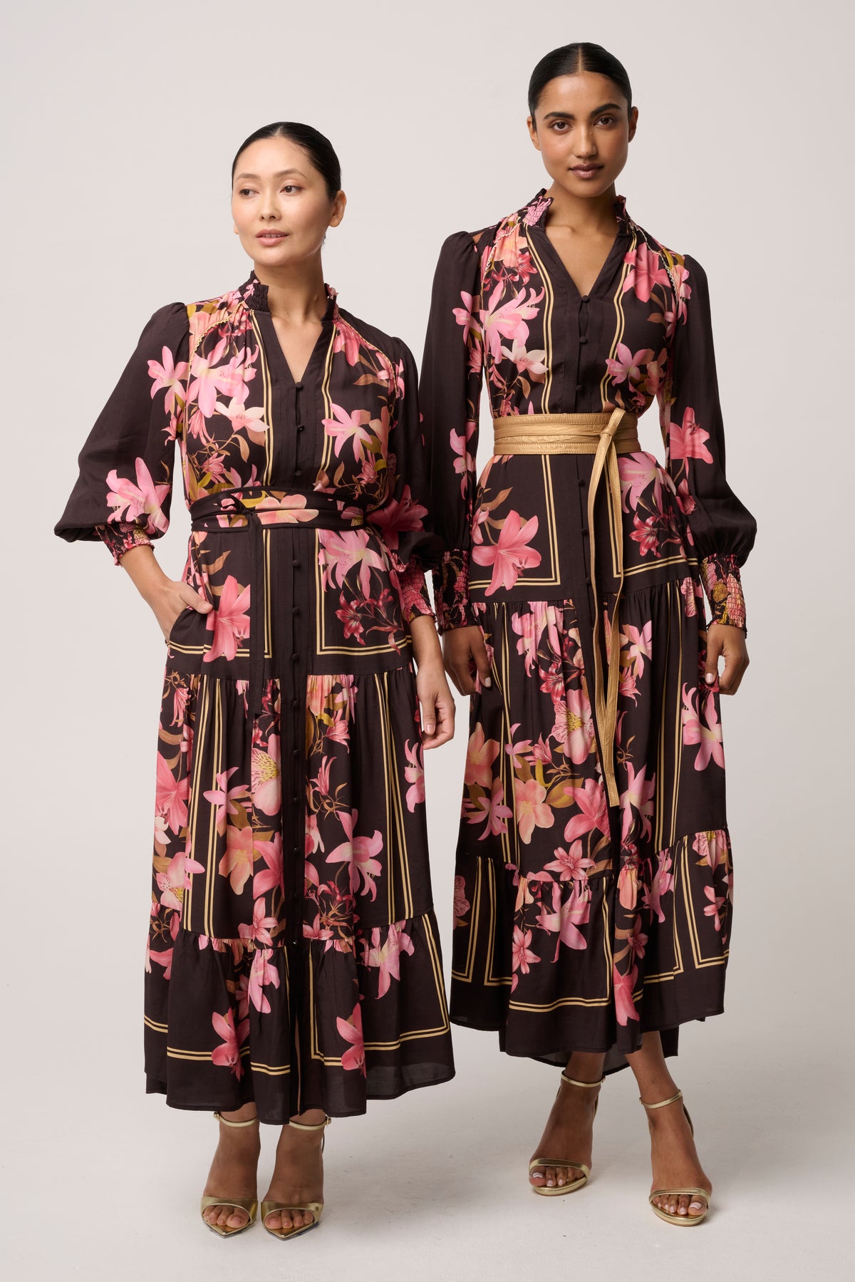 UNDER 5'4 Adine Linen Viscose Printed Maxi Dress in Obsidian Bloom