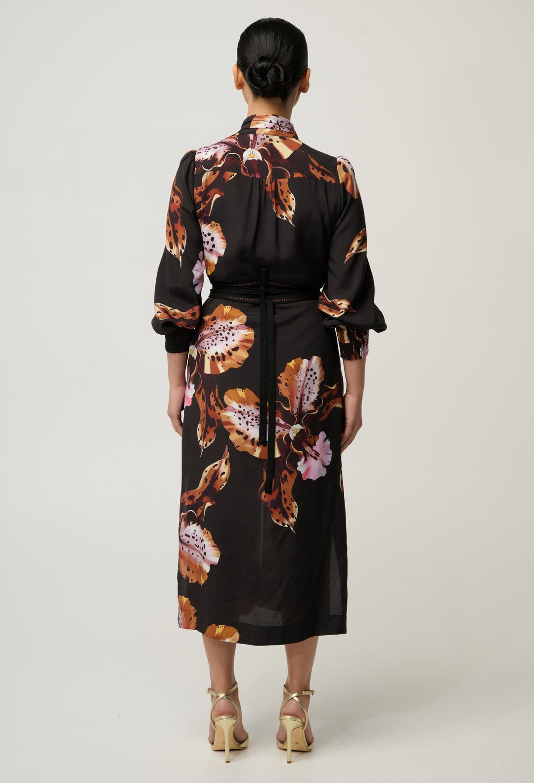 UNDER 5'4 Meredith Viscose Faille Midi Dress in Sunset Orchid