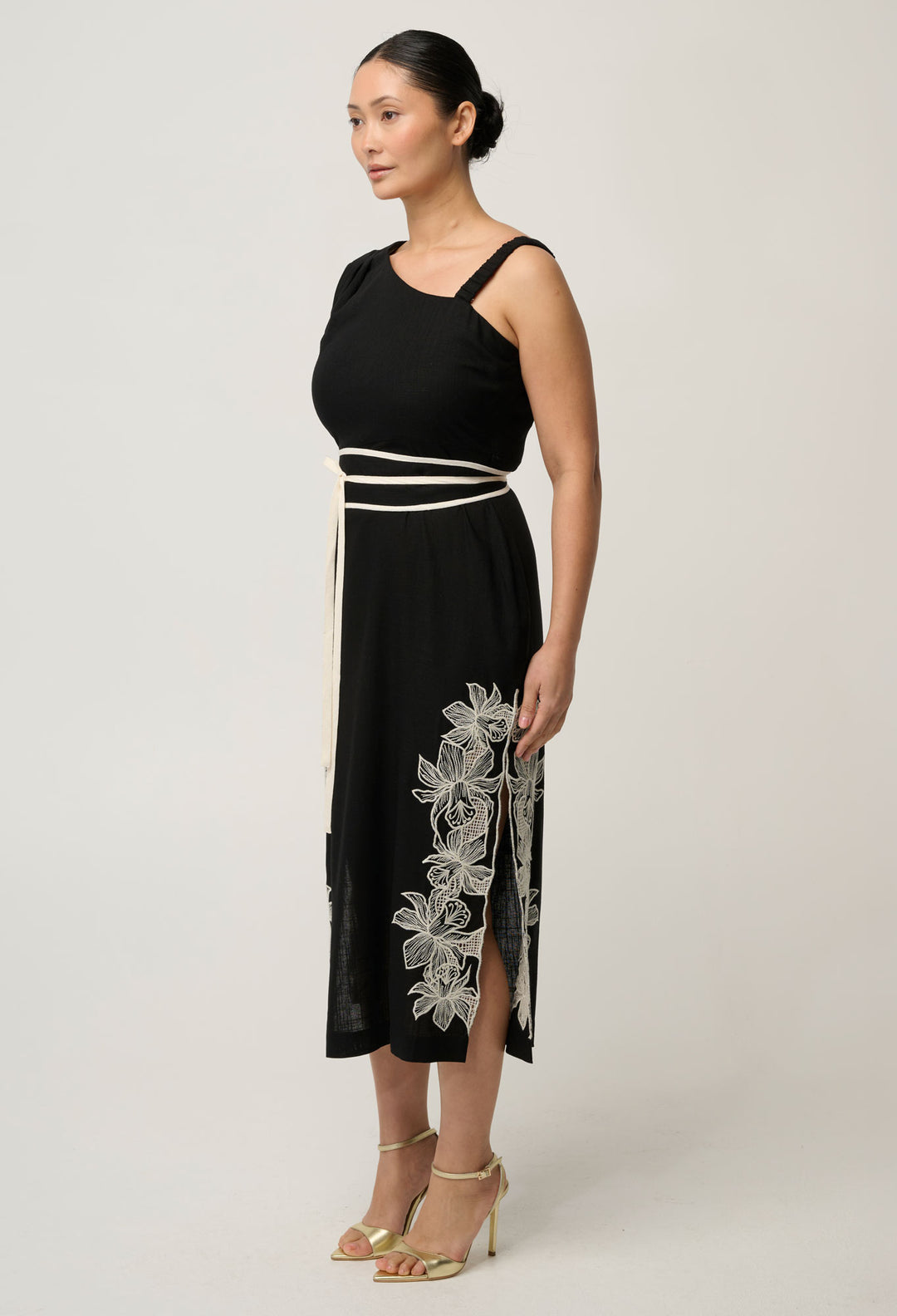 UNDER 5'4 Elodie One Shoulder Linen Viscose Embroidery Dress in Black