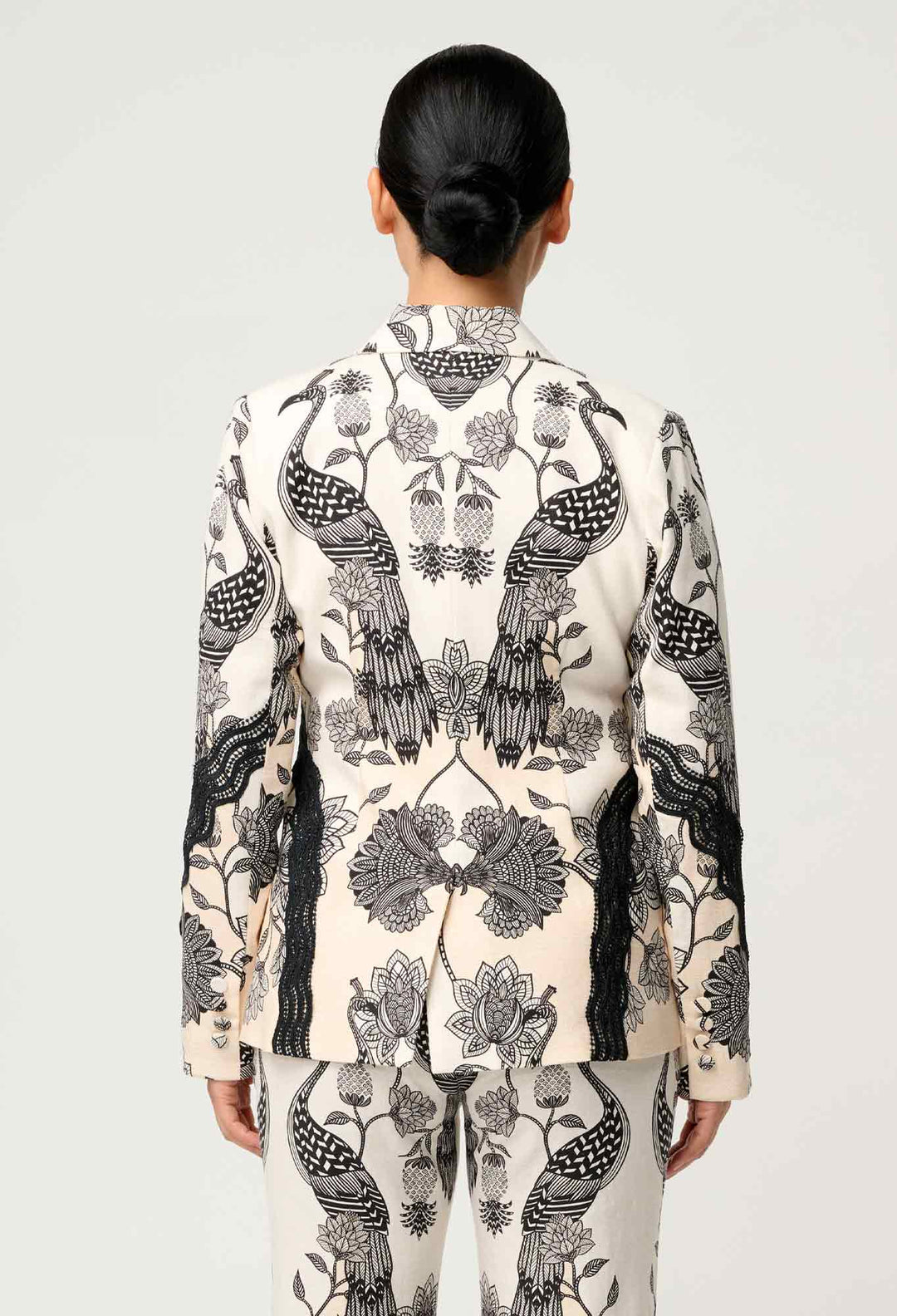 OnceWas PETITE Leandro Contrast Lace Linen Viscose Stretch Blazer in Imperial Stone