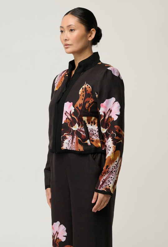 UNDER 5'4 Delray Reversible Printed Linen Jacket in Sunset Orchid/Noir Orchid