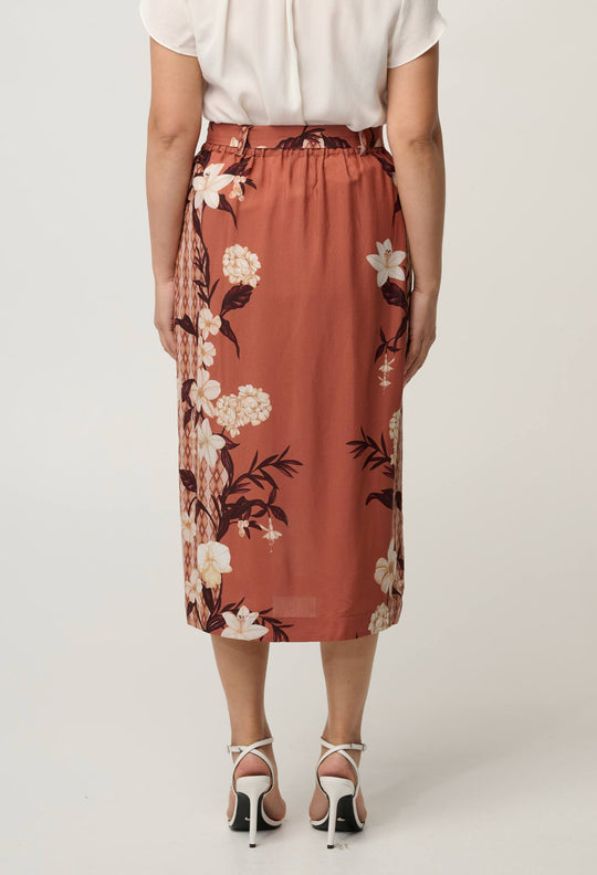 UNDER 5'4 Adria Viscose Faille Button Midi Skirt in Amber Vine