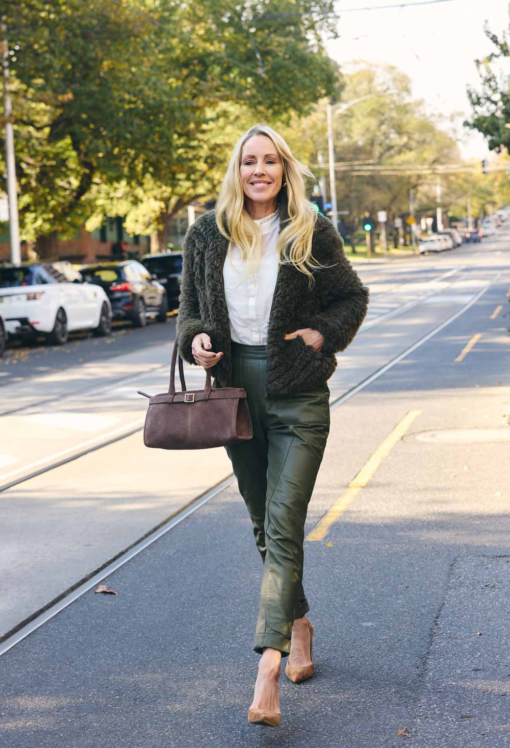 Sylvan Leather Jogger in Moss
