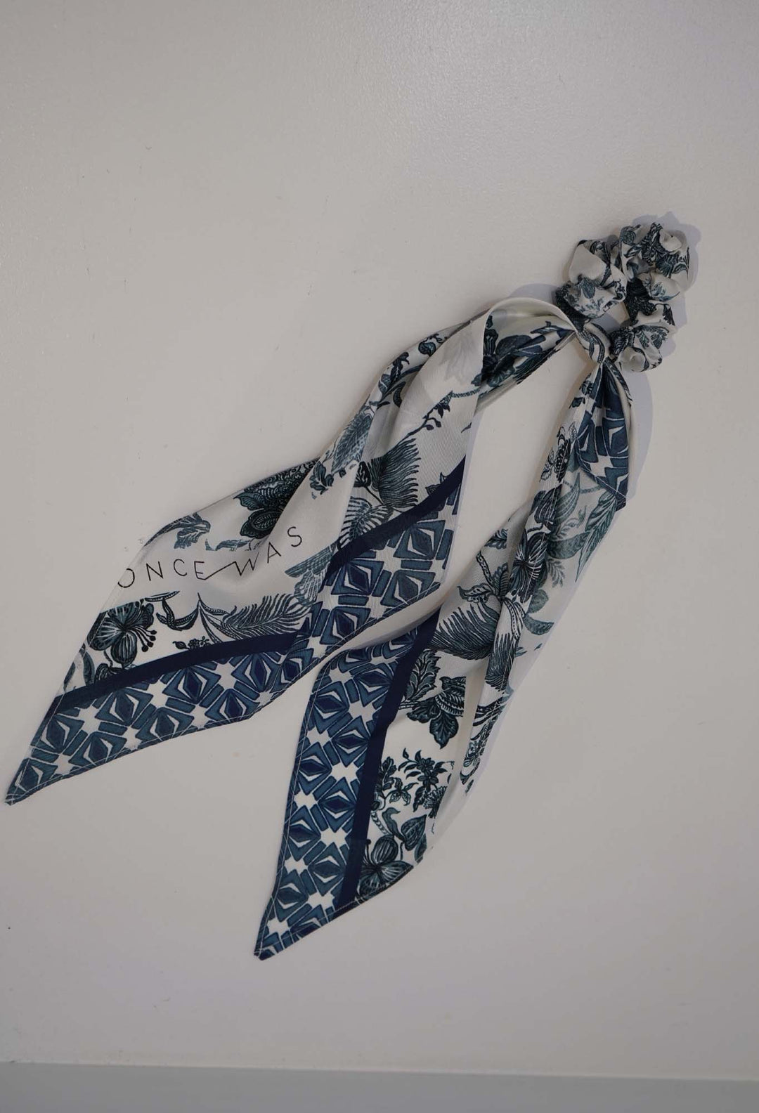 Silk Scrunchie with Scarf in Ink Flè Print