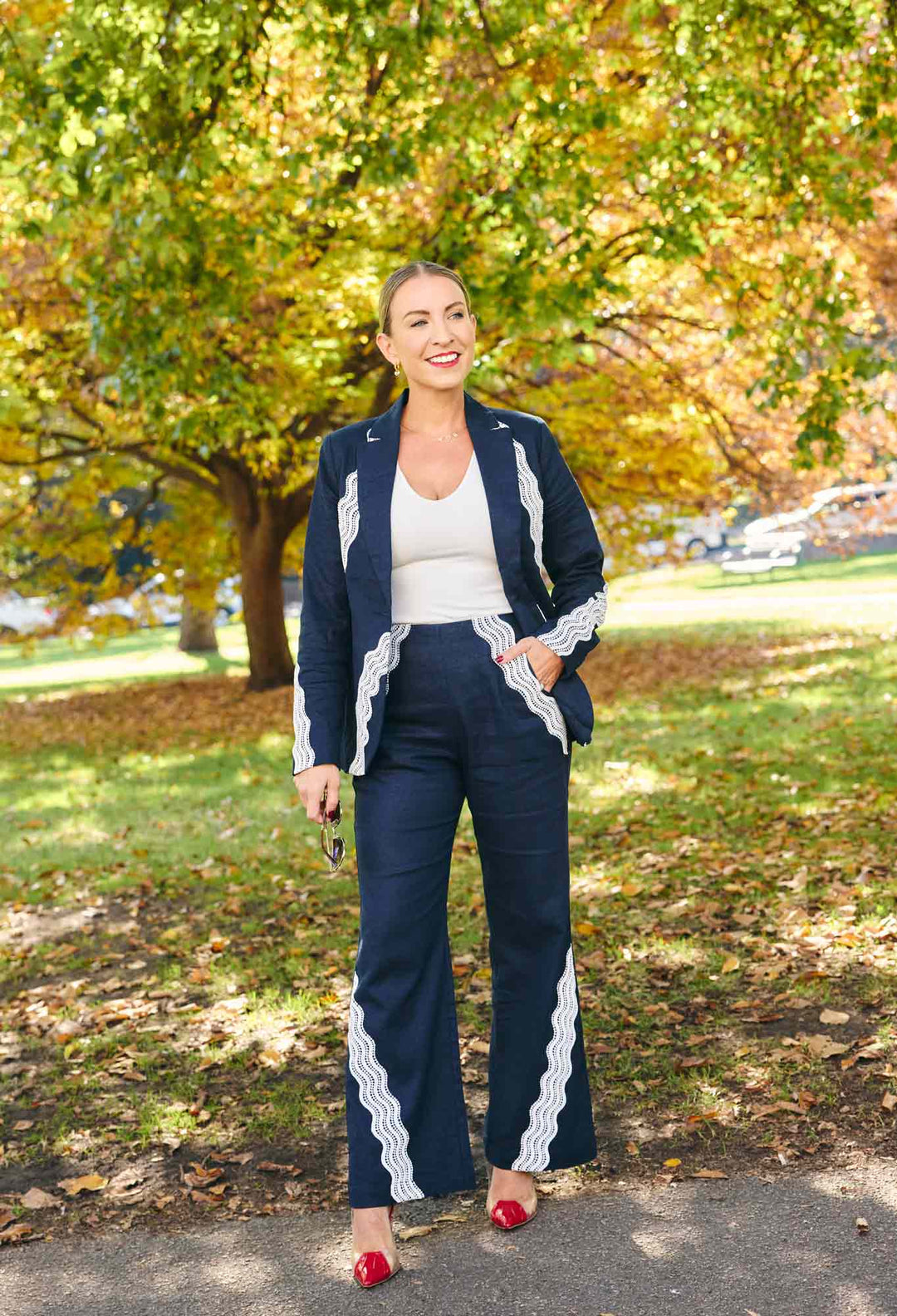 UNDER 5'4 Leandro Lace Viscose Stretch Blazer in Night Sky