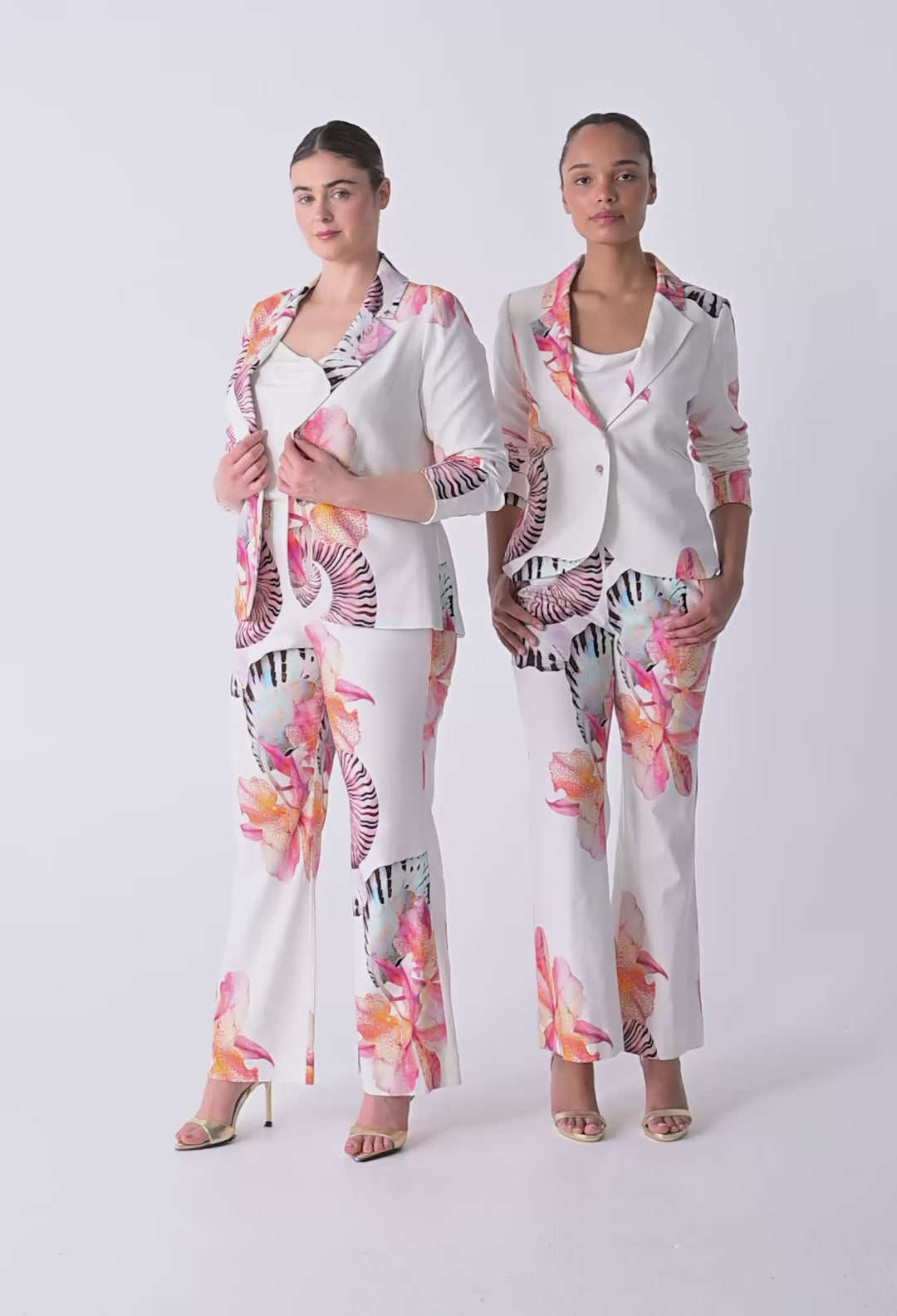 Kelsey Stretch Linen Viscose Blazer in Nautilus Bloom