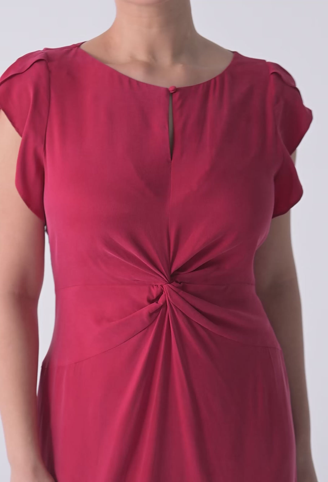UNDER 5'4 Geneva Stretch Cupro Viscose Column Midi Dress in Dahlia Red