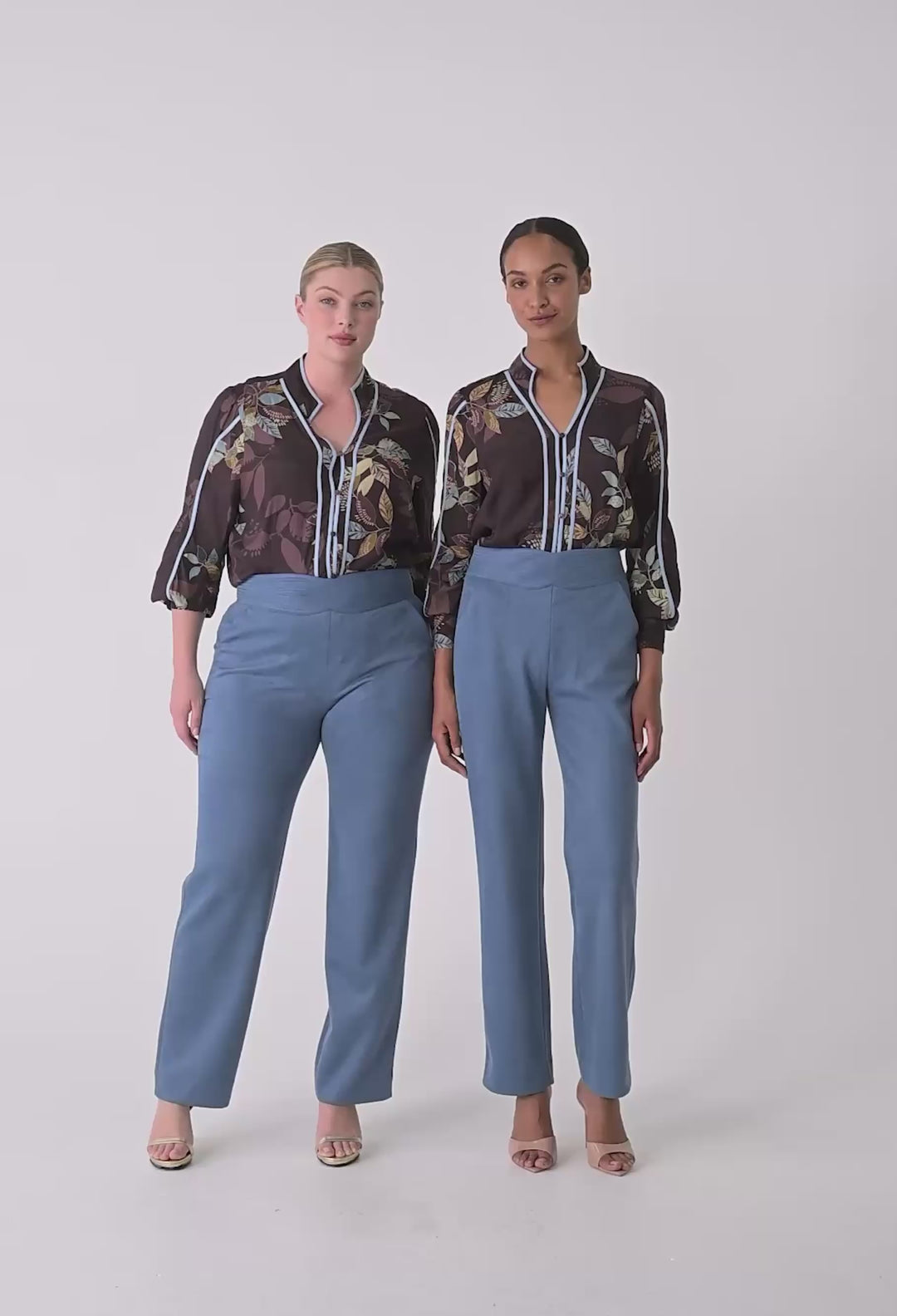 Scarlett Faux Suede Pant in Sky